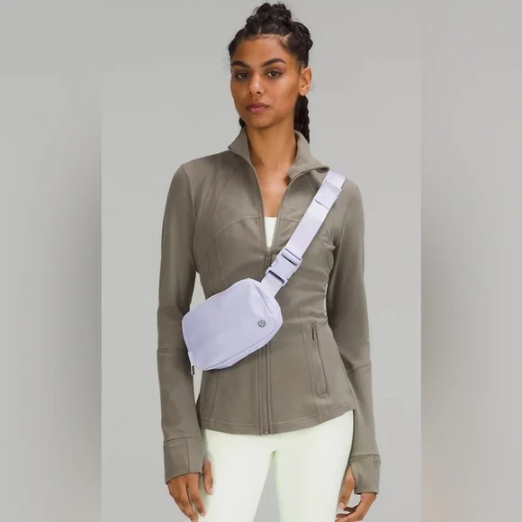 Lululemon Everywhere Belt Bag - Pastel Blue - NWT - Picture 8 of 11